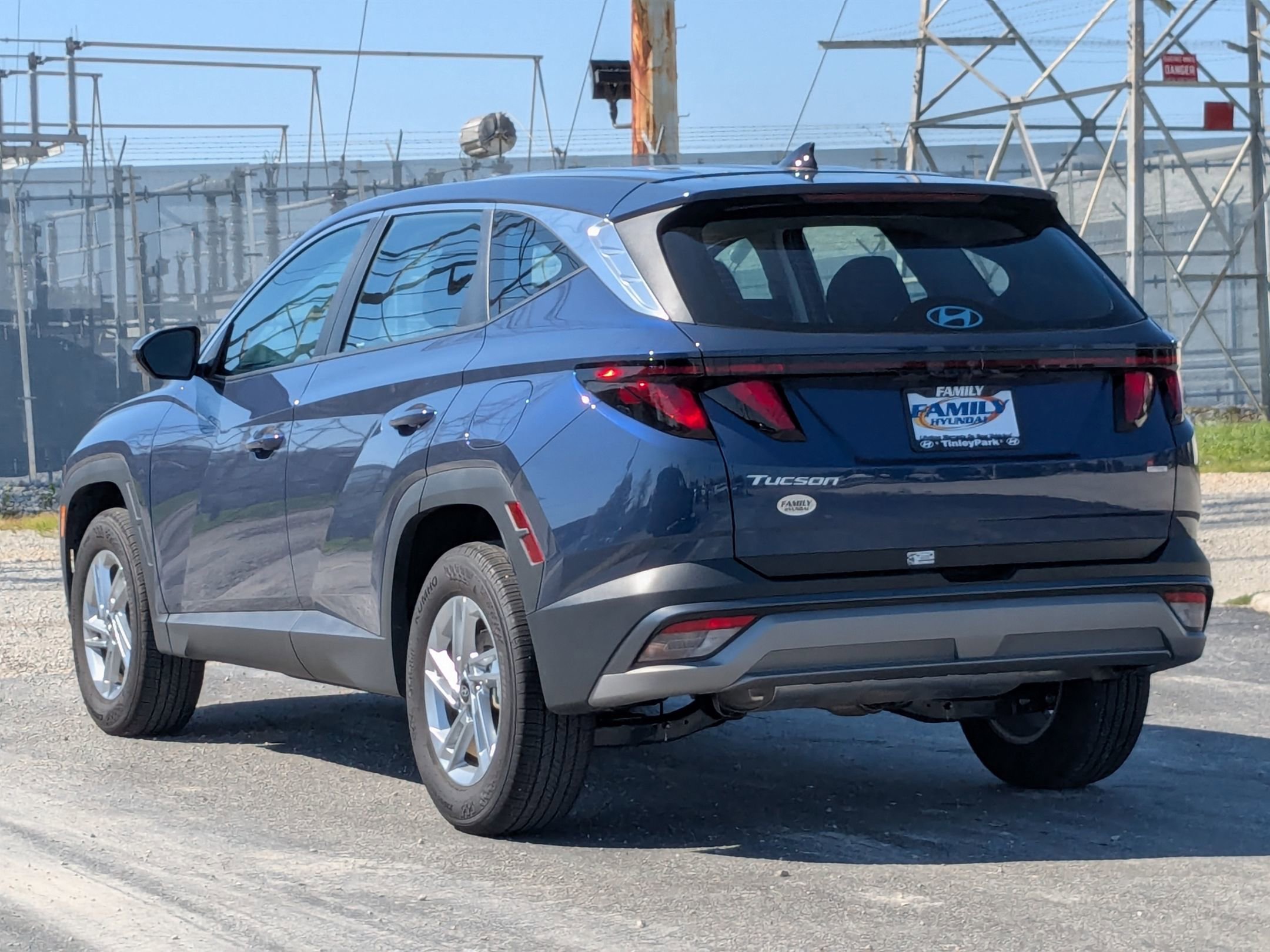 2025 Hyundai Tucson SE photo 4