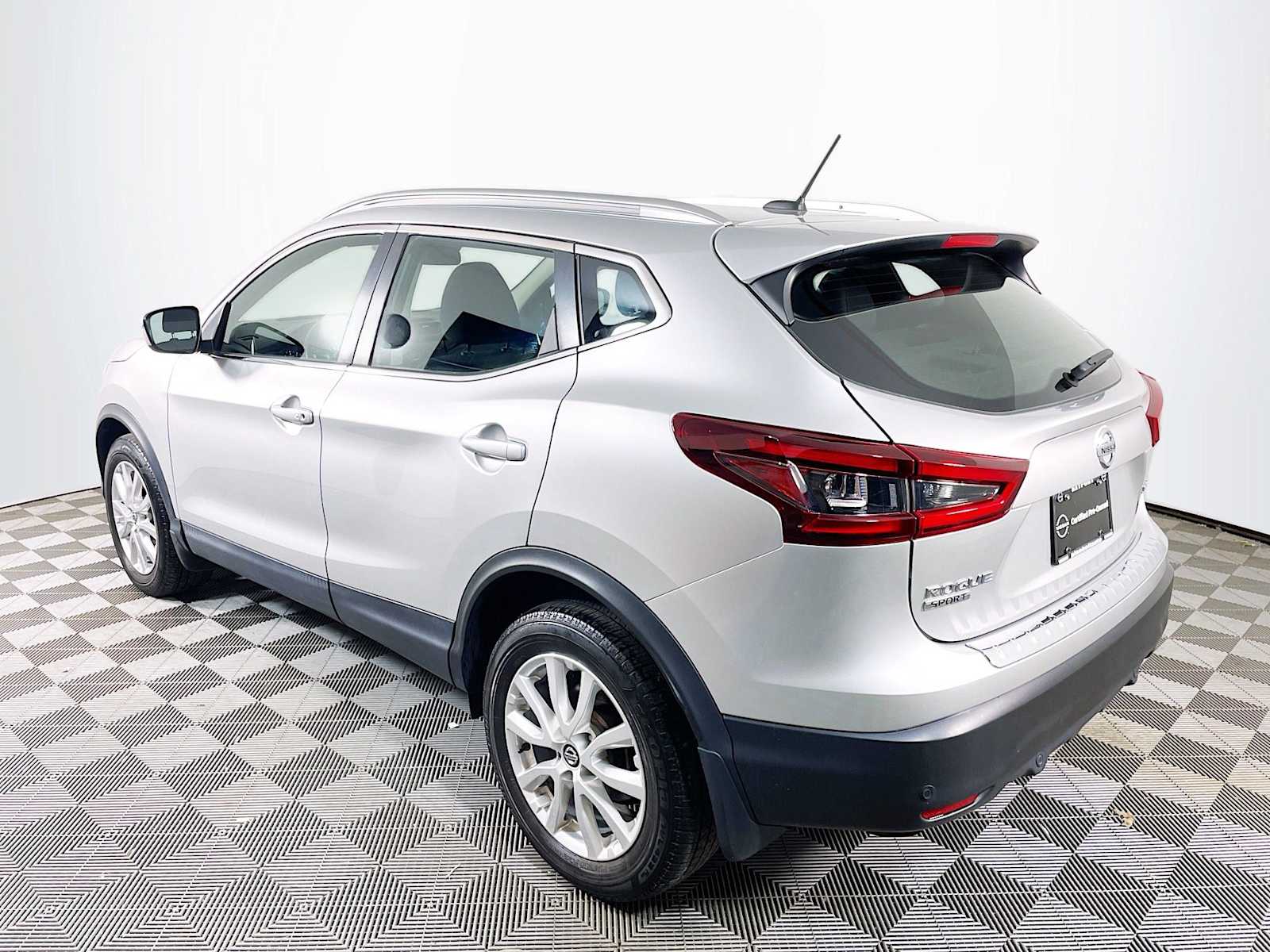2022 Nissan Rogue Sport SV photo 6