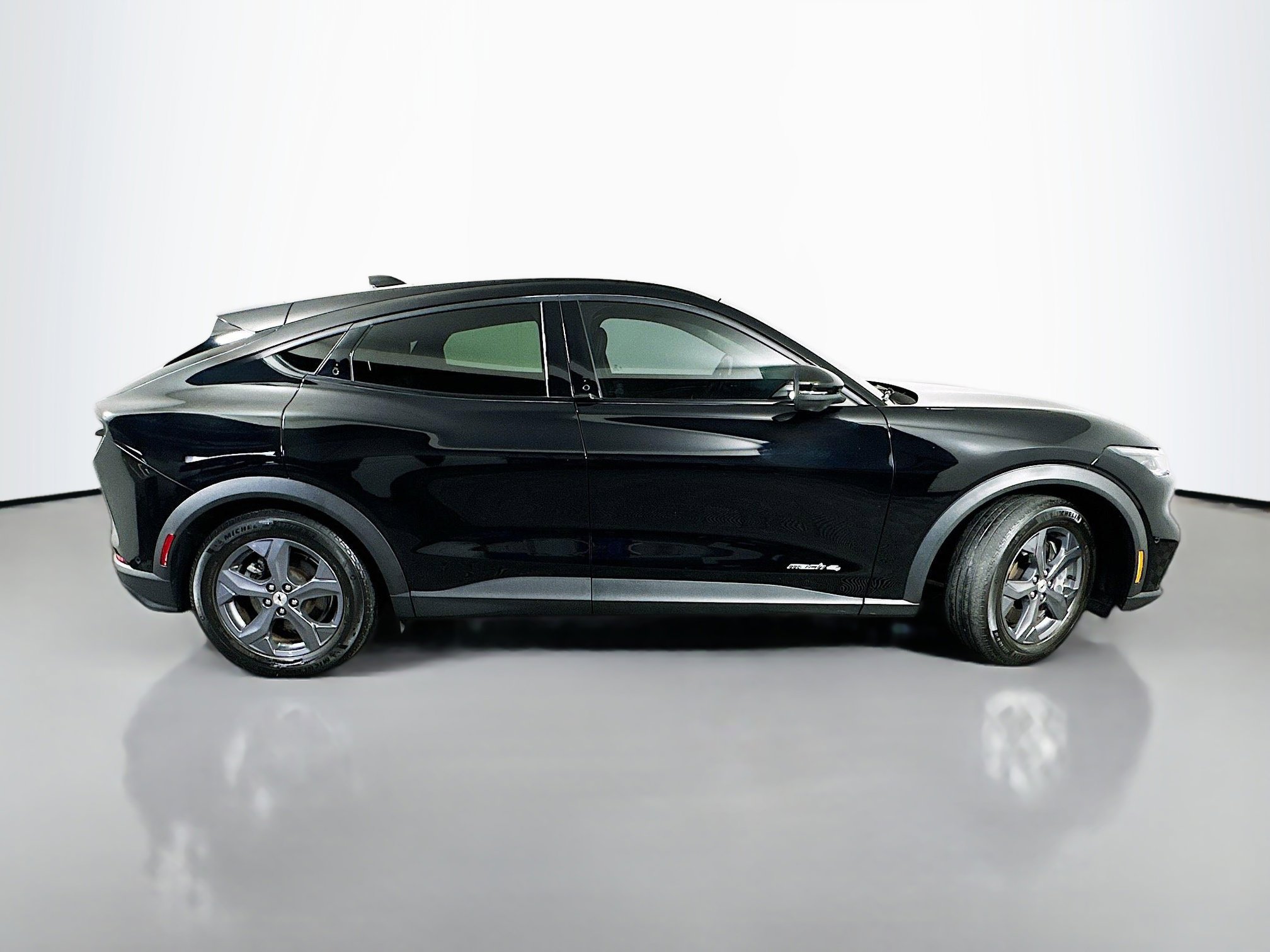 2021 Ford Mustang Mach-E Select photo 8