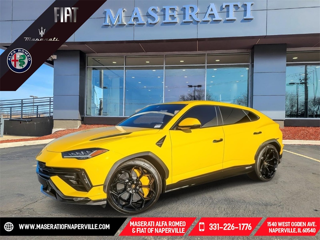 2023 Lamborghini Urus Performante's photo