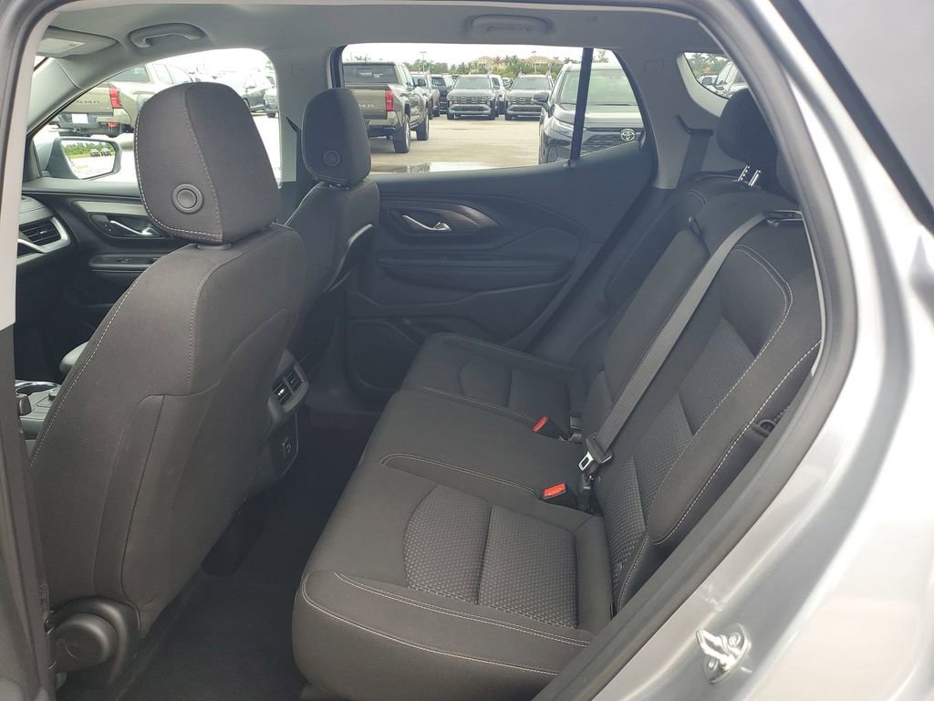2024 Gmc Terrain SLE photo 23