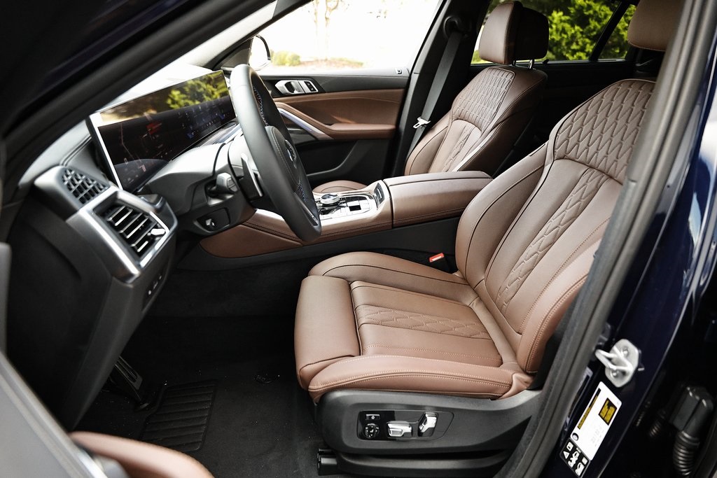 2026 Bmw X6 M photo 22
