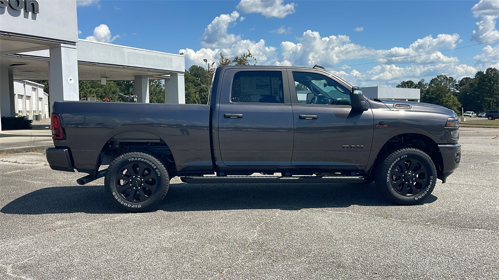 2026 Ram 2500 Big Horn photo 9