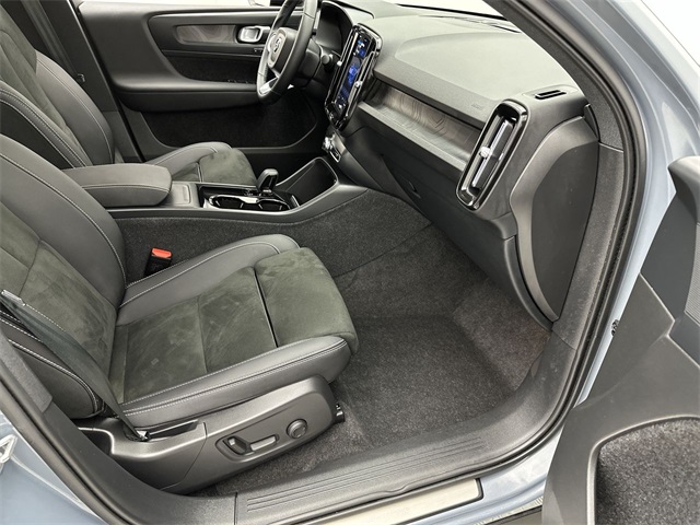 2023 Volvo C40 Recharge Plus photo 14