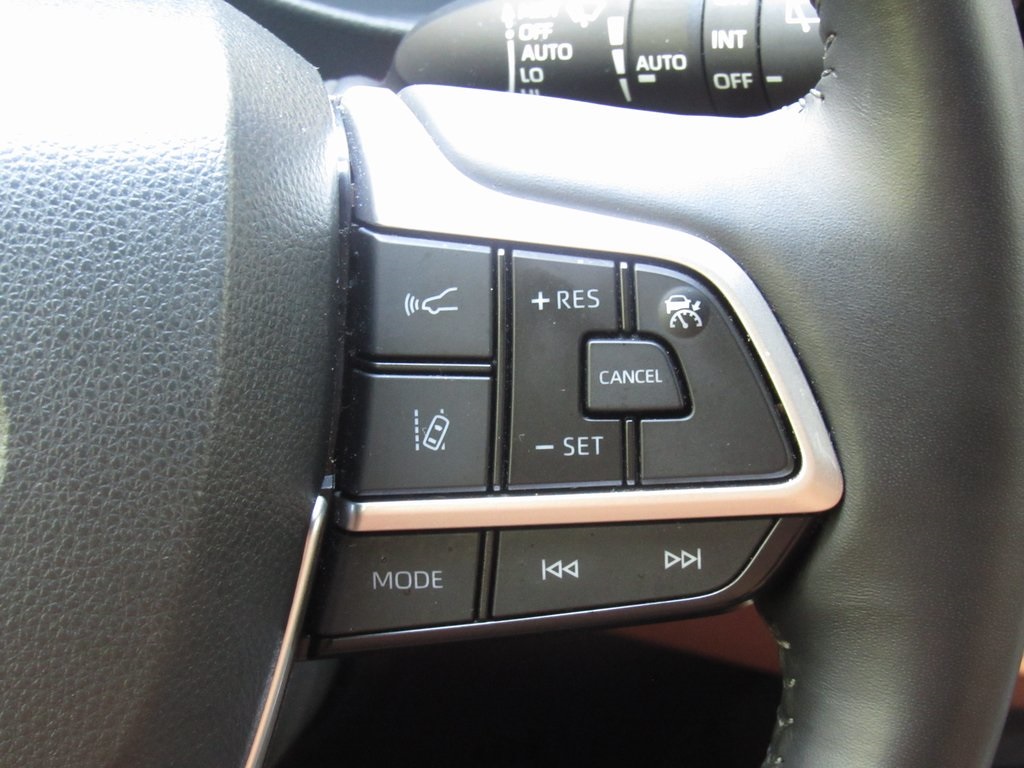 2023 Toyota Highlander Platinum photo 25