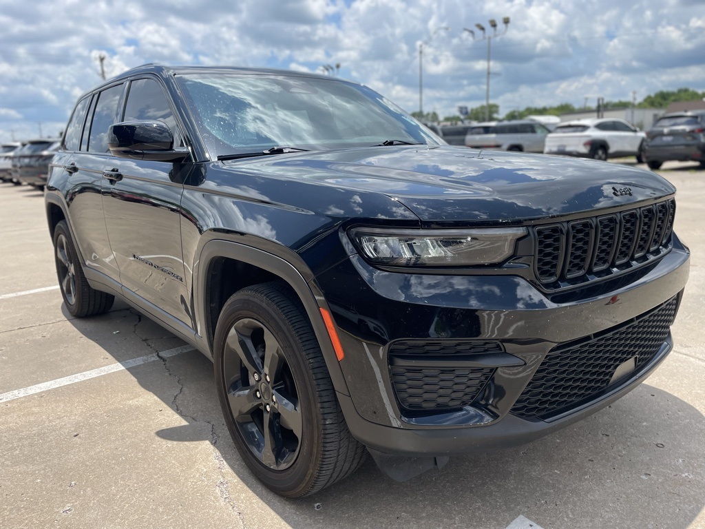2024 Jeep Grand Cherokee Altitude X photo 2