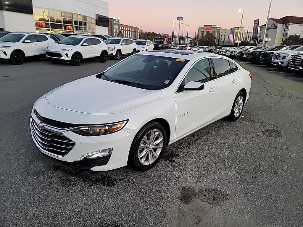 2024 Chevrolet Malibu 1LT photo 3