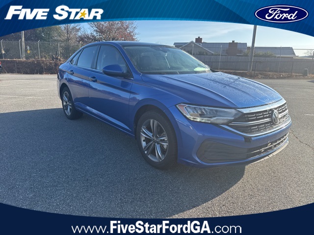 2023 Volkswagen Jetta SE's photo