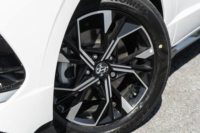 2025 Hyundai Sonata SEL photo 2