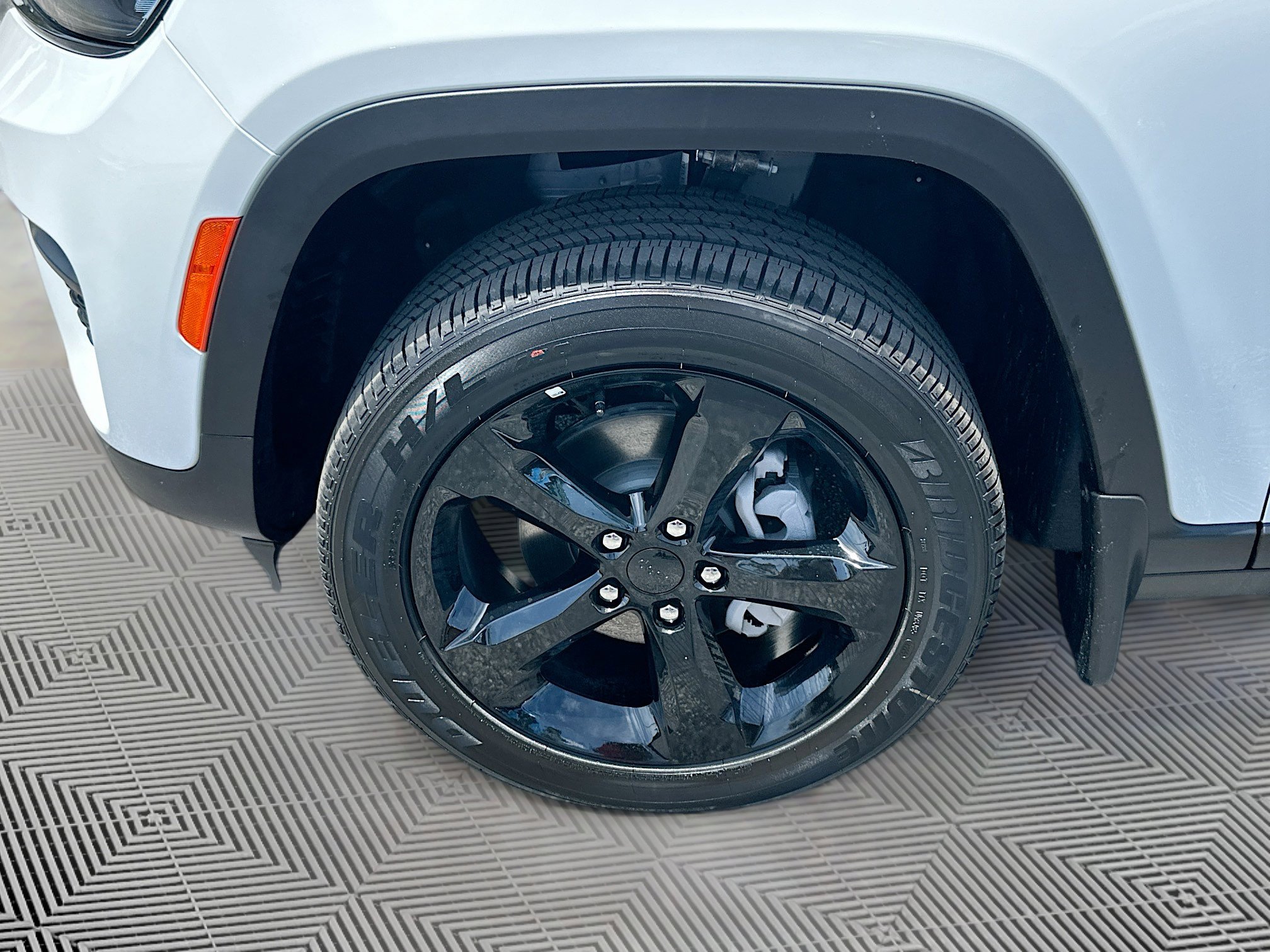 2025 Jeep Grand Cherokee Altitude X photo 17