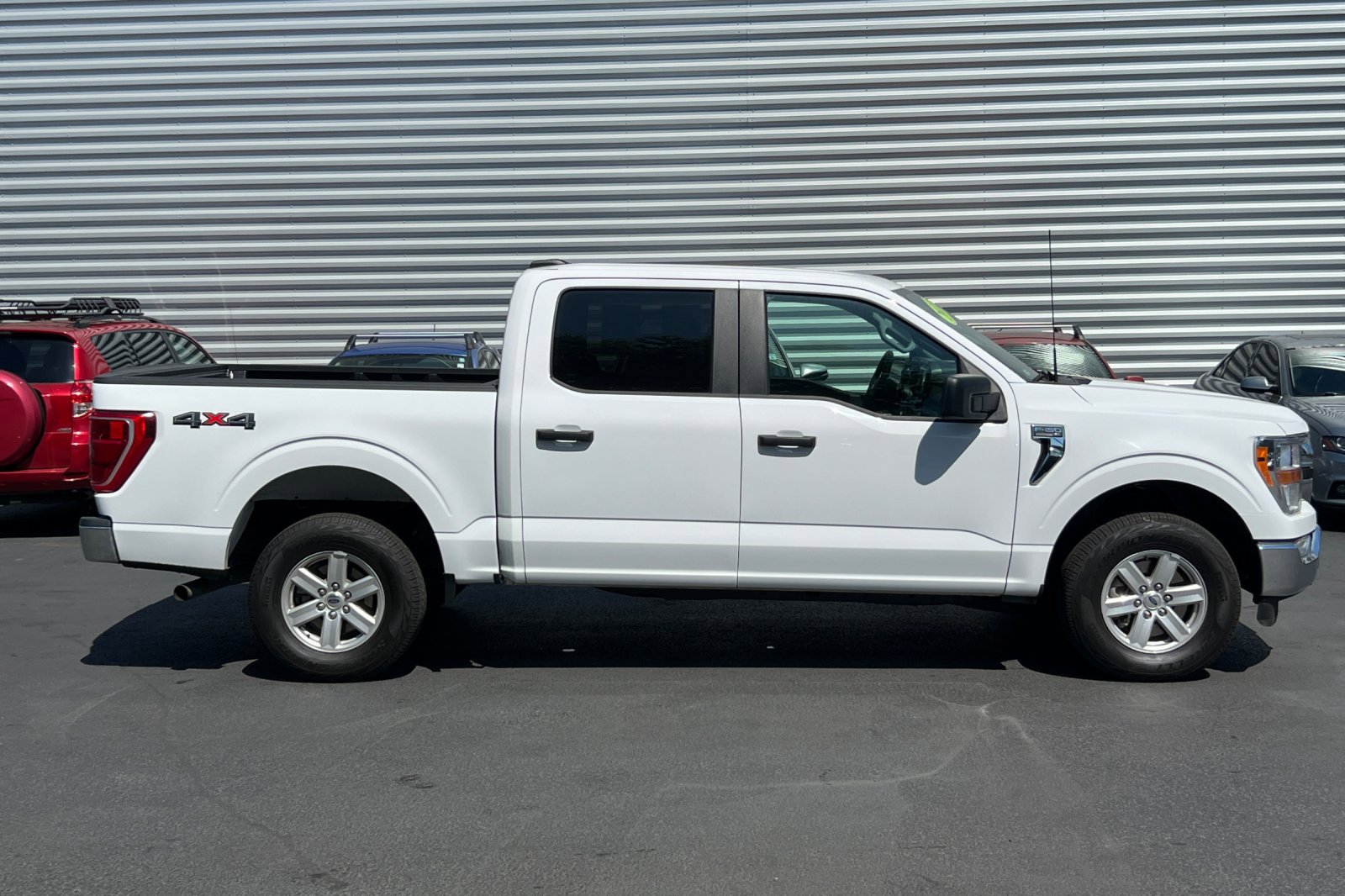 2022 Ford F-150 XLT photo 3