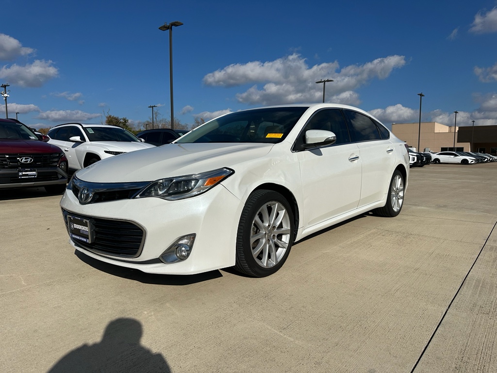 2013 Toyota Avalon XLE Touring's photo