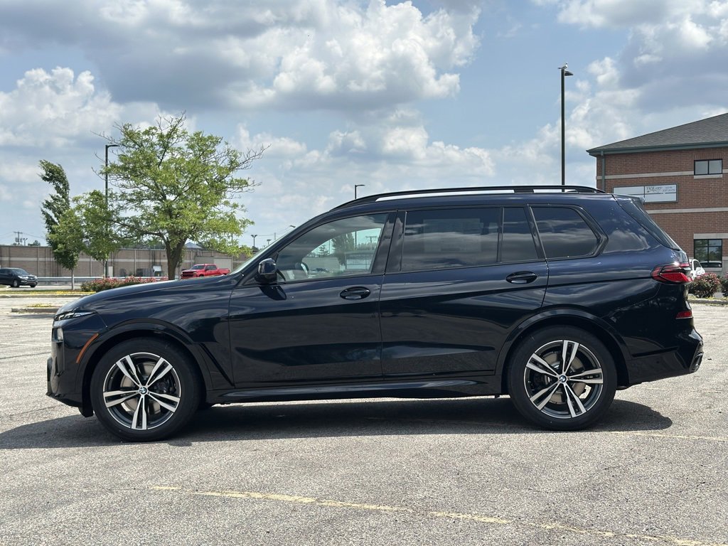 New 2026 Carbon Black Metallic BMW xDrive40i image 4