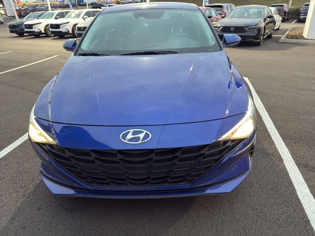 2023 Hyundai Elantra Blue