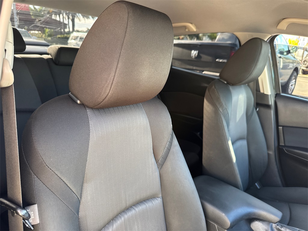 2016 Mazda Mazda3 i Sport photo 13