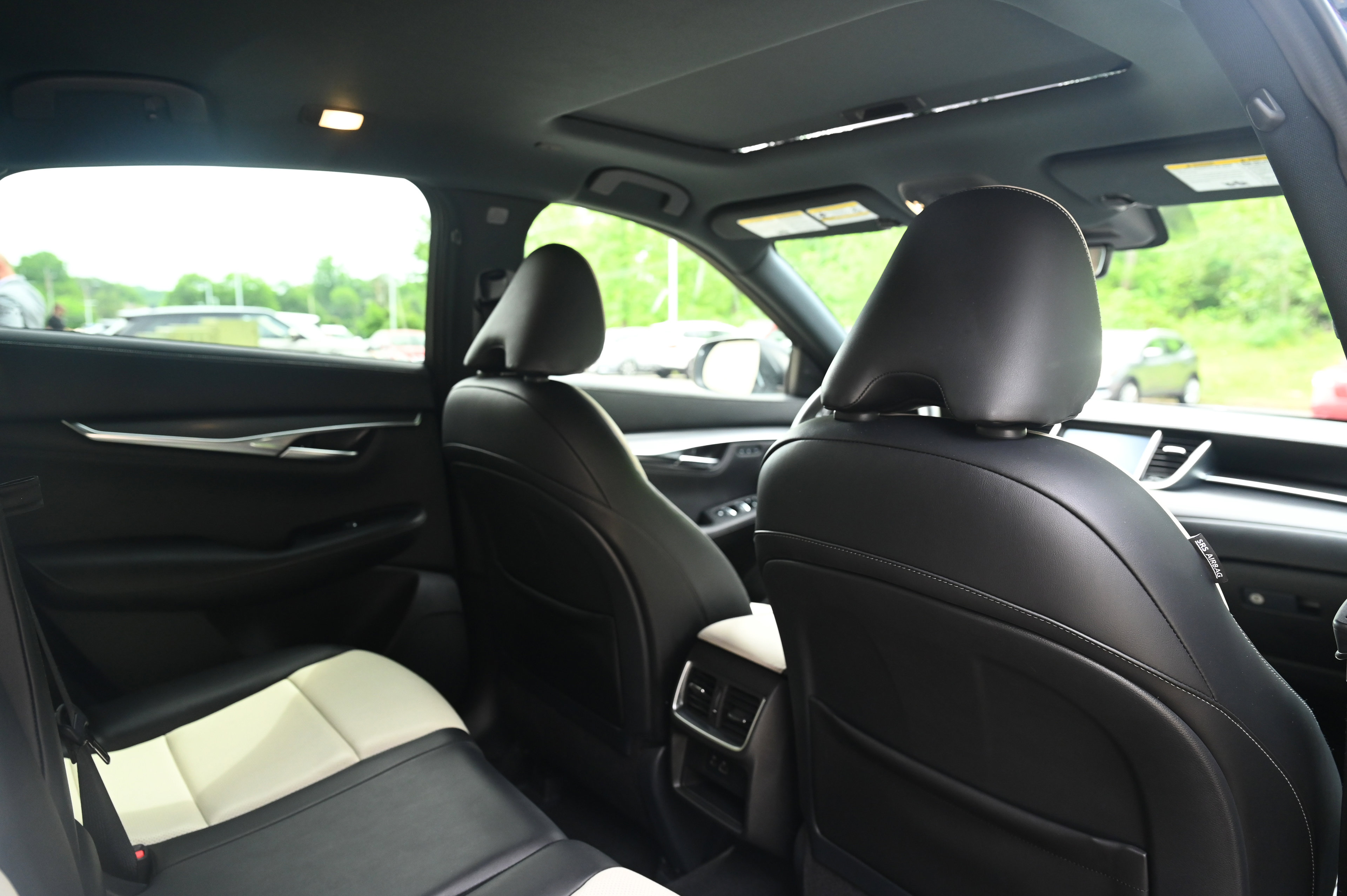 2024 Infiniti QX55 Luxe photo 29