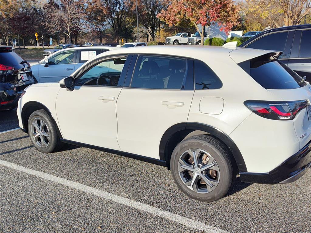 2024 Honda HR-V EX-L photo 4