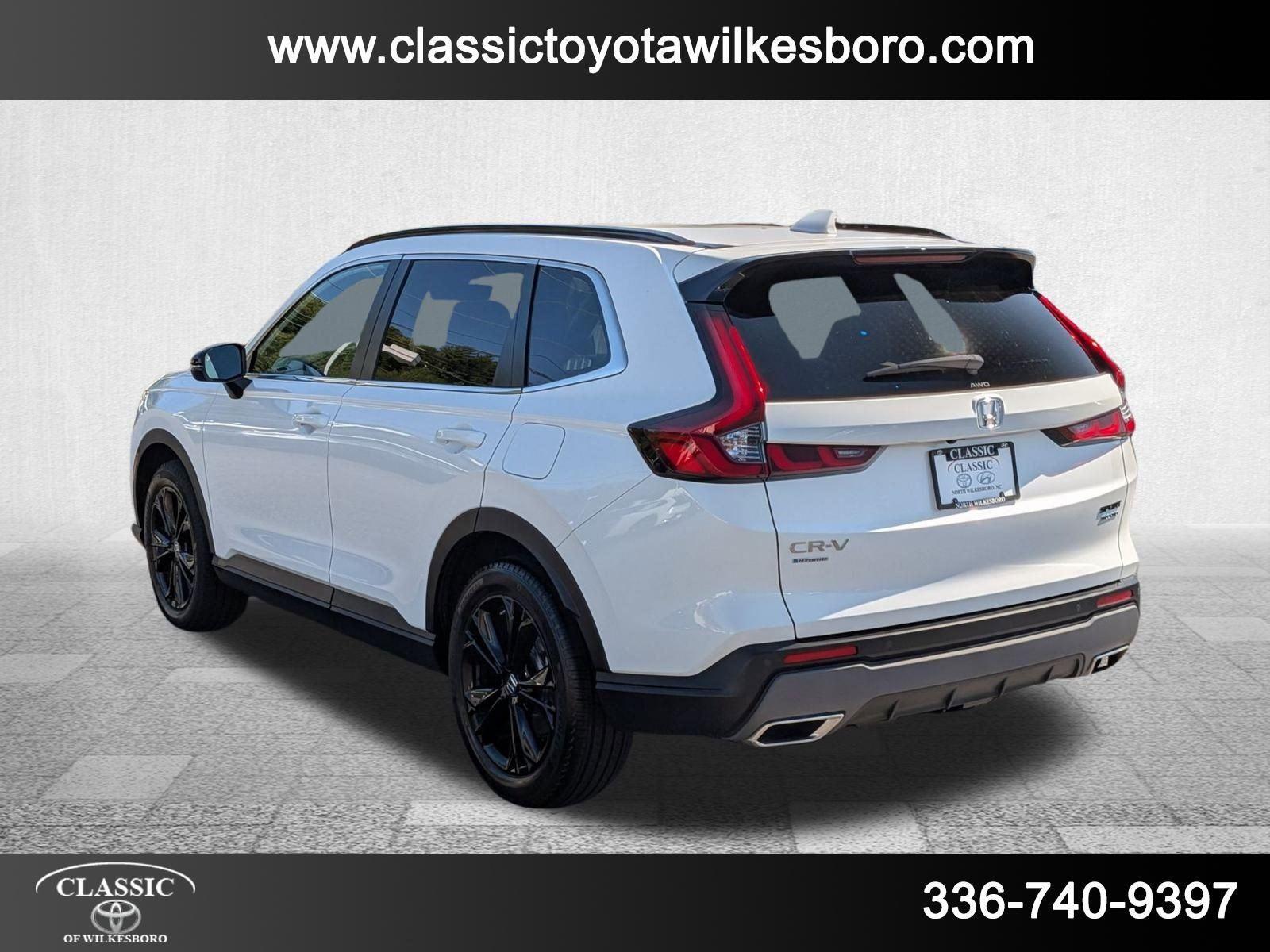 2025 Honda CR-V Hybrid Sport Touring photo 6