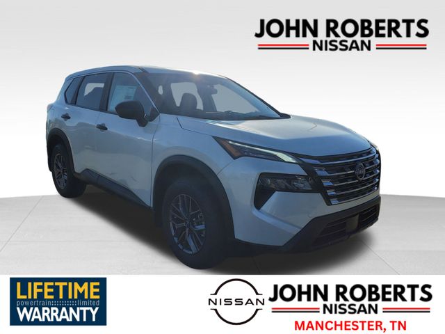 2025 Nissan Rogue S's photo