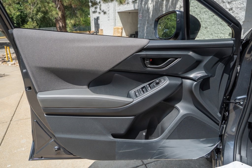 2025 Subaru Crosstrek Premium photo 7