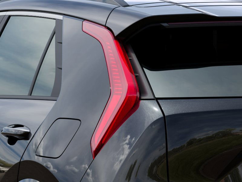 2025 Kia Niro SX Touring photo 9