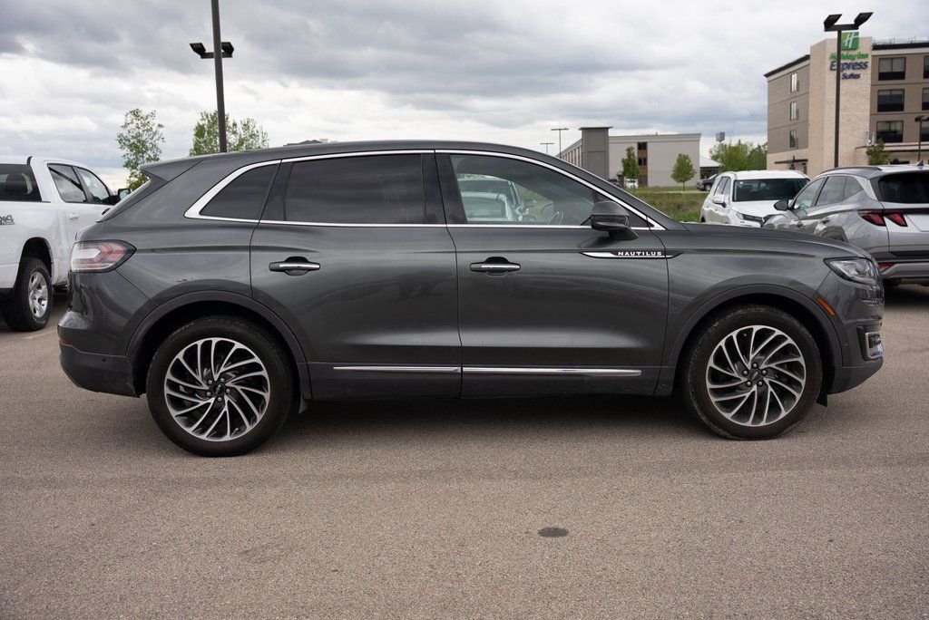 2019 Lincoln Nautilus Reserve photo 8