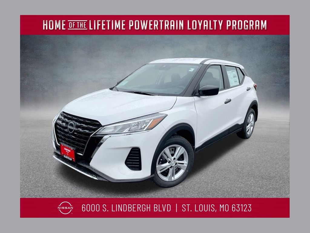 2025 Nissan KICKS PLAY Base