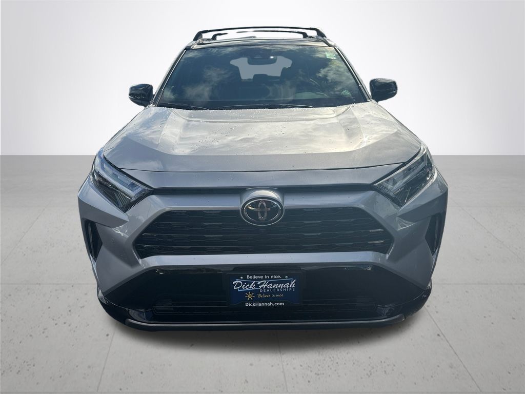 2025 Toyota RAV4 Hybrid XSE photo 4