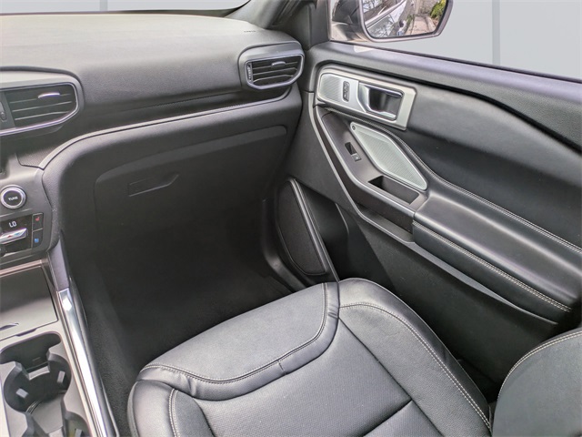 2020 Ford Explorer ST photo 19