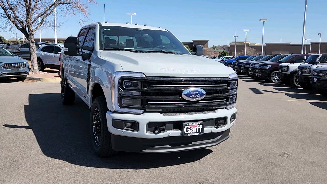 2025 Ford F-350 Platinum photo 6