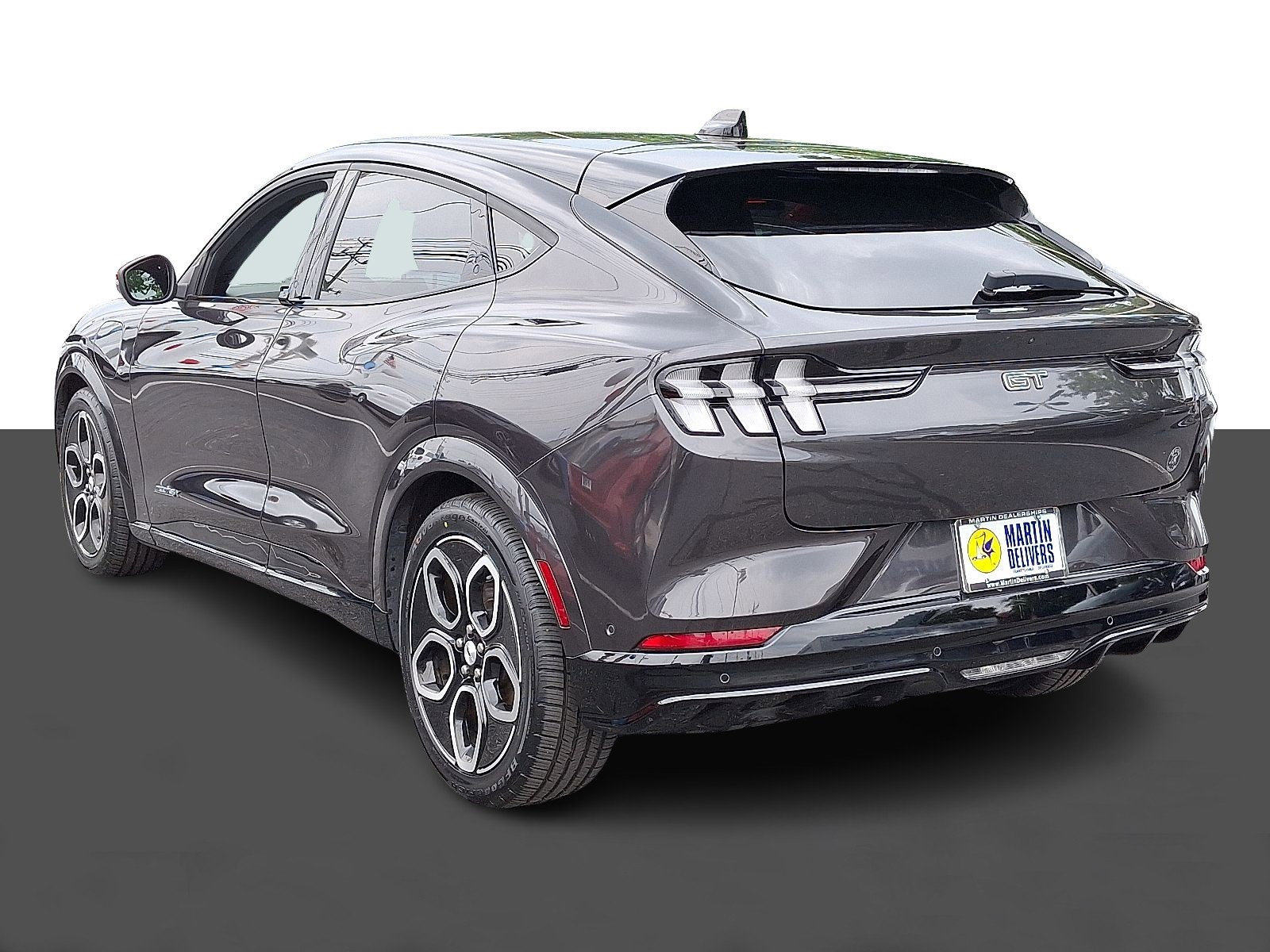 2022 Ford Mustang Mach-E GT photo 4