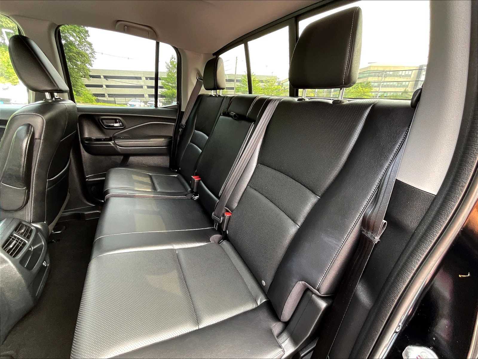 2022 Honda Ridgeline RTL-E photo 12