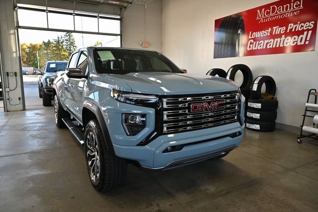 2025 Gmc Canyon Denali photo 3