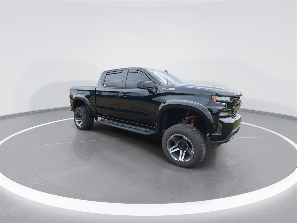 2021 Chevrolet Silverado 1500 RST photo 2