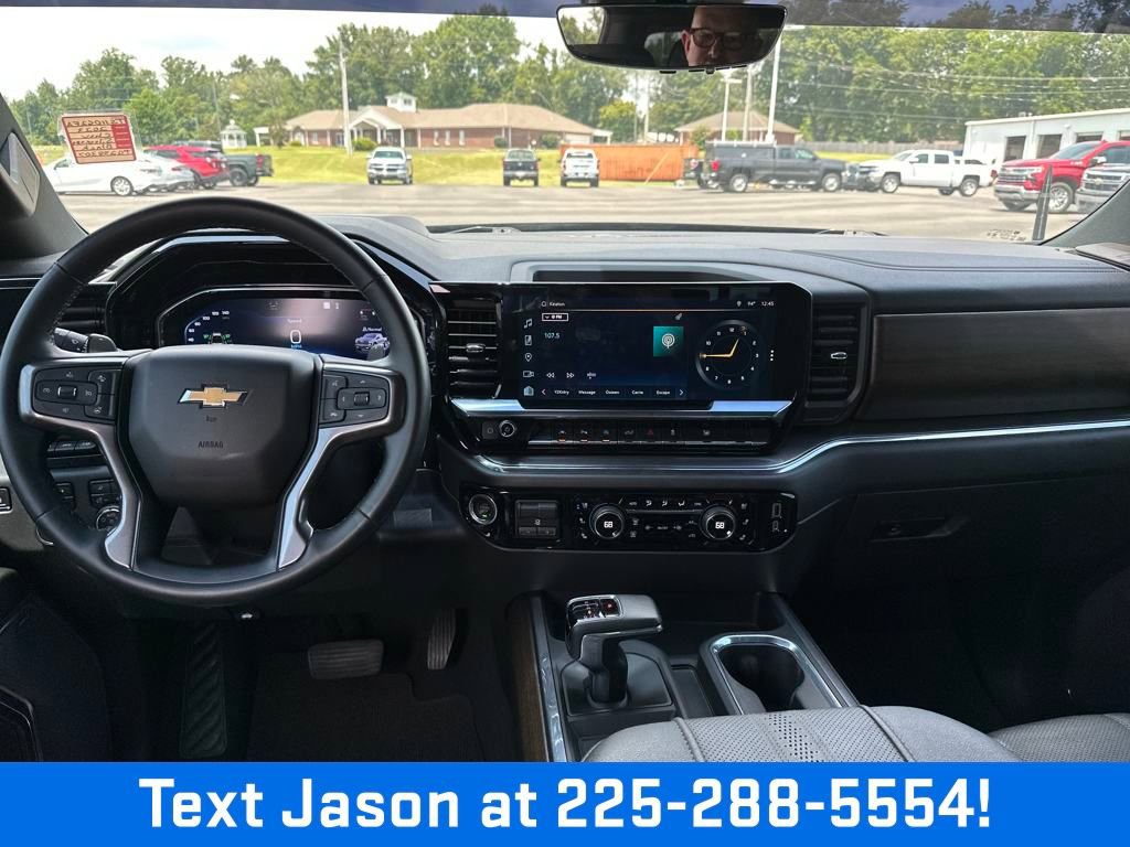 2023 Chevrolet Silverado 1500 High Country photo 12