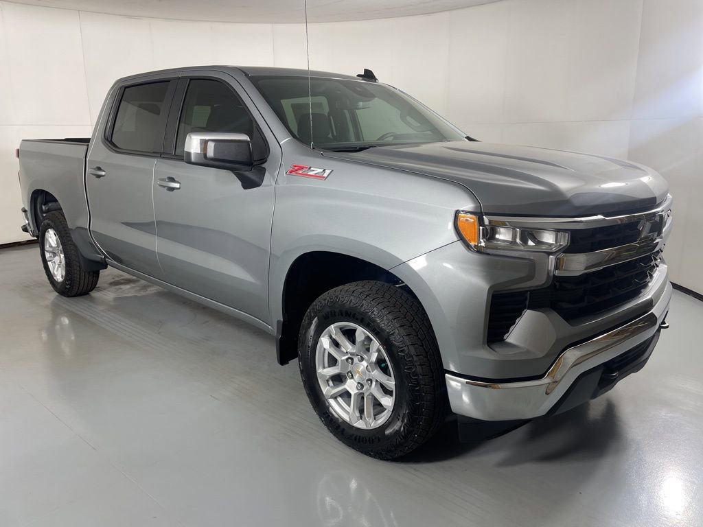 2026 Chevrolet Silverado 1500 LT photo 2