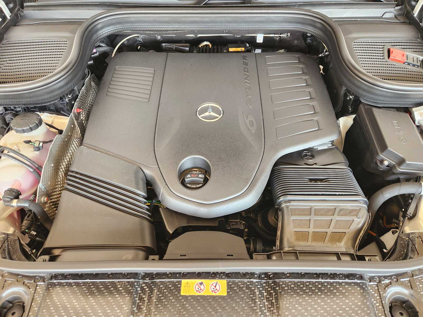 2026 Mercedes Benz GLS 450 4MATIC photo 20