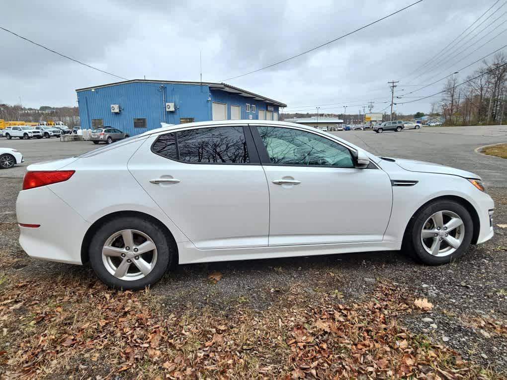 2015 Kia Optima LX photo 3