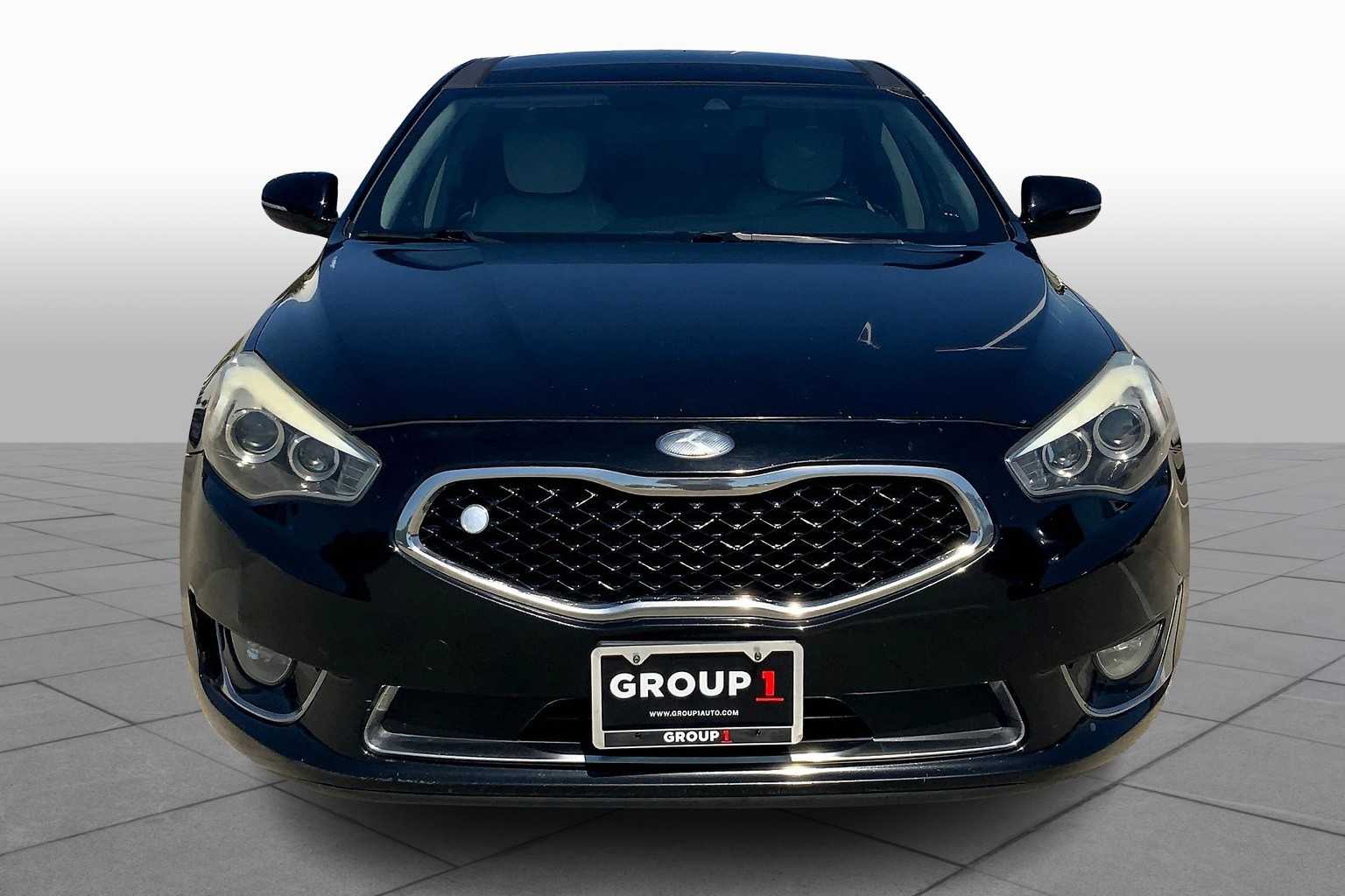 2014 Kia Cadenza Premium photo 3