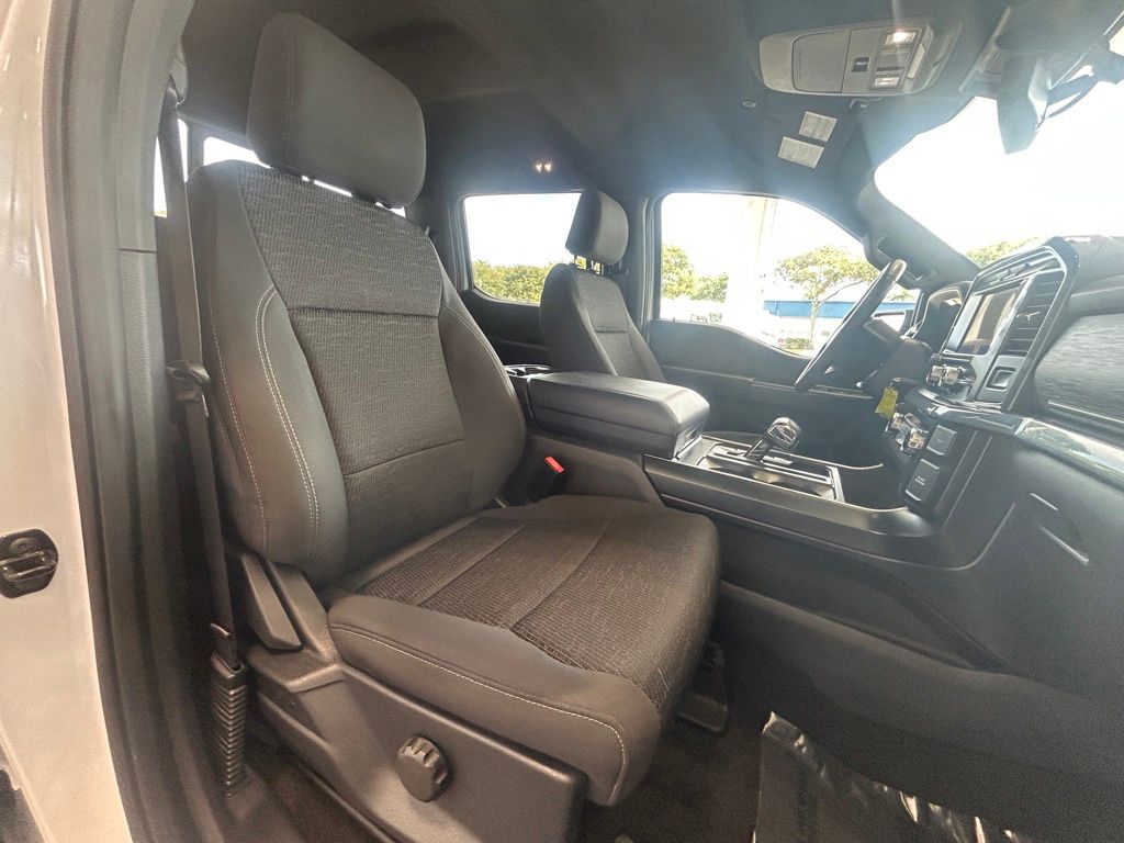 2022 Ford F-150 XLT photo 25