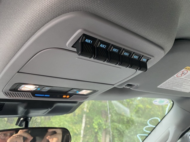 2025 Ford F-550 photo 12