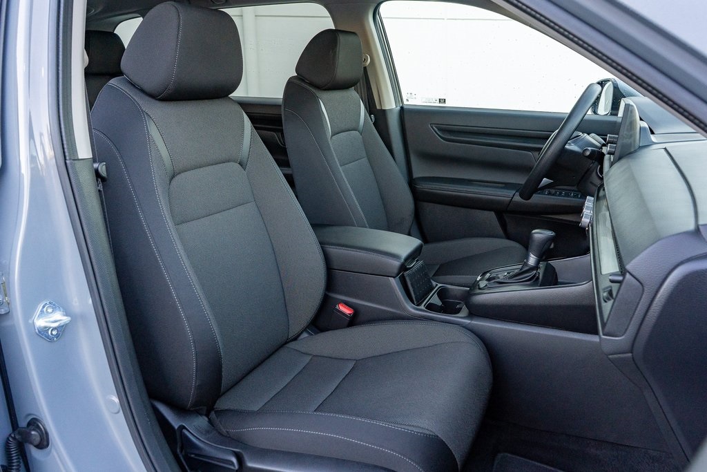 2025 Honda CR-V LX photo 18