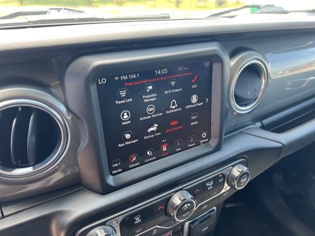 2023 Jeep Wrangler Sahara photo 7