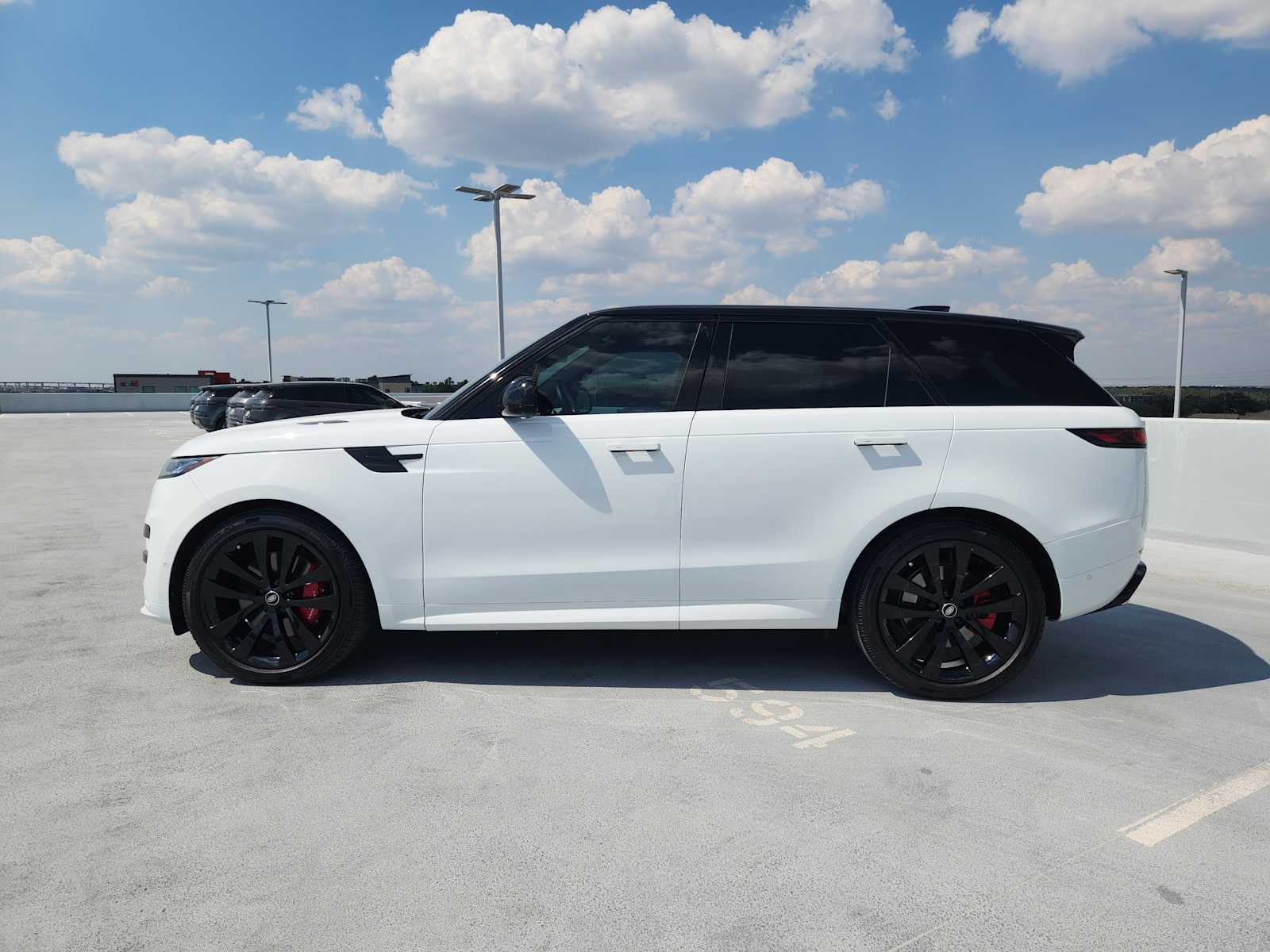 2025 Land Rover Range Rover Sport SE photo 2