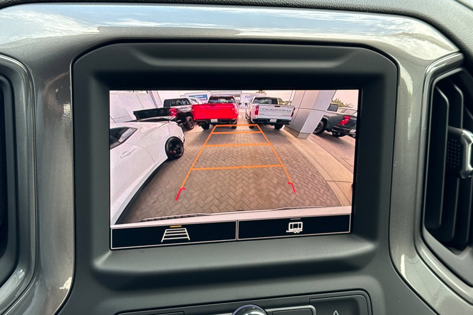 2025 Chevrolet Silverado Custom photo 17