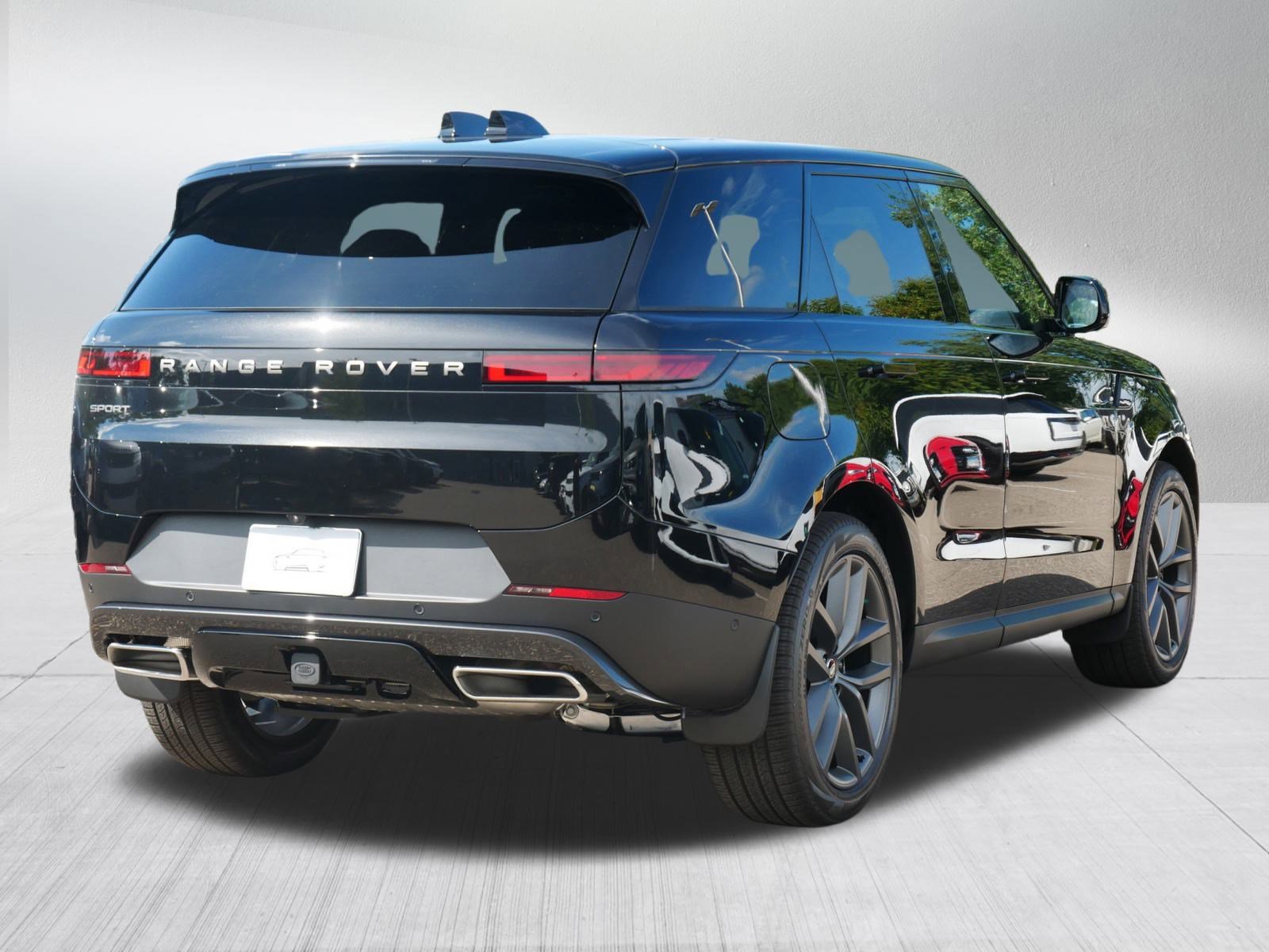2025 Land Rover Range Rover Sport SE photo 2