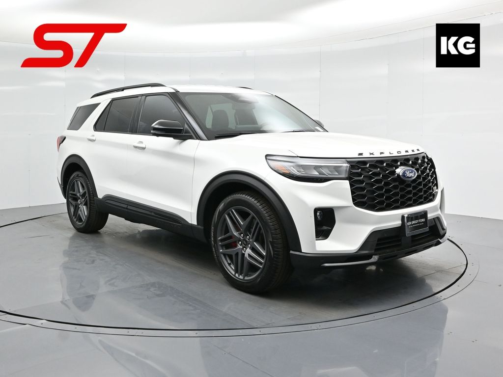 2025 Ford Explorer ST's photo