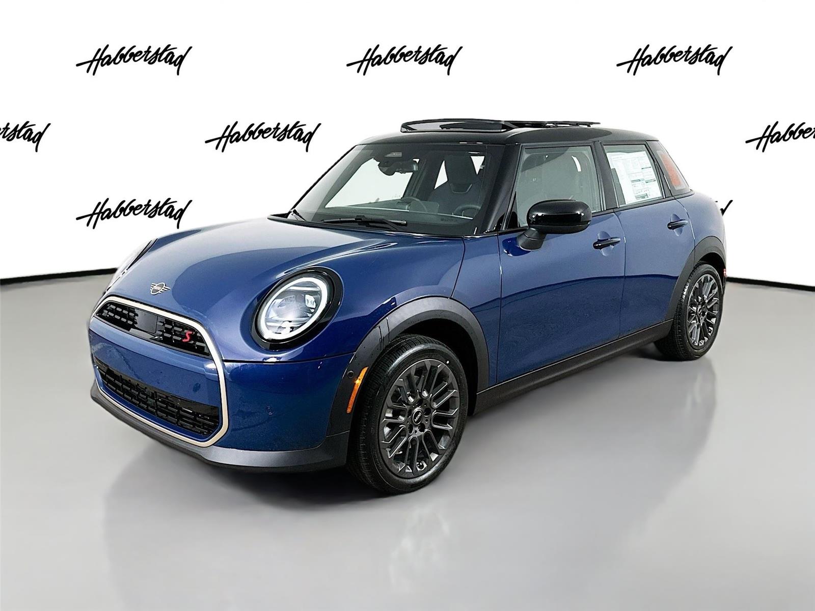 2026 MINI Hardtop 4 Door S's photo