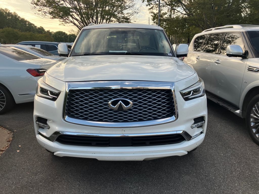 2018 Infiniti QX80 photo 2