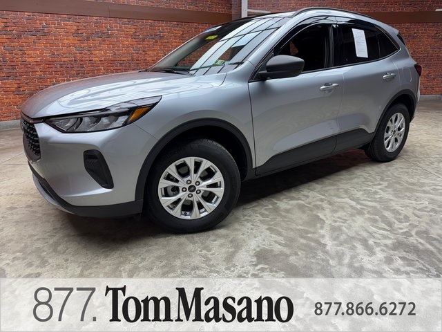 2023 Ford Escape Active's photo